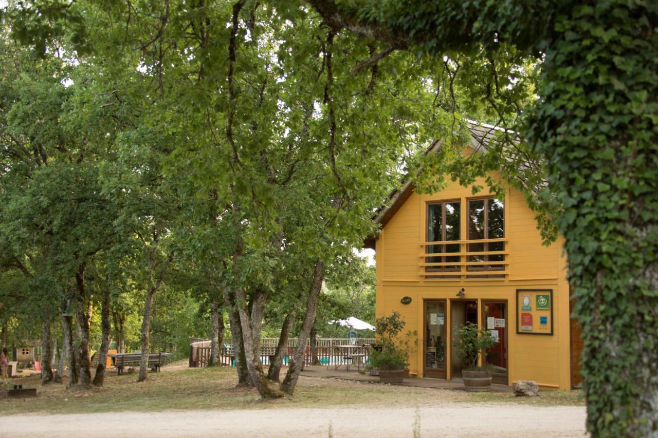 Le Bois De Faral Hotel Le Bastit Kültér fotó