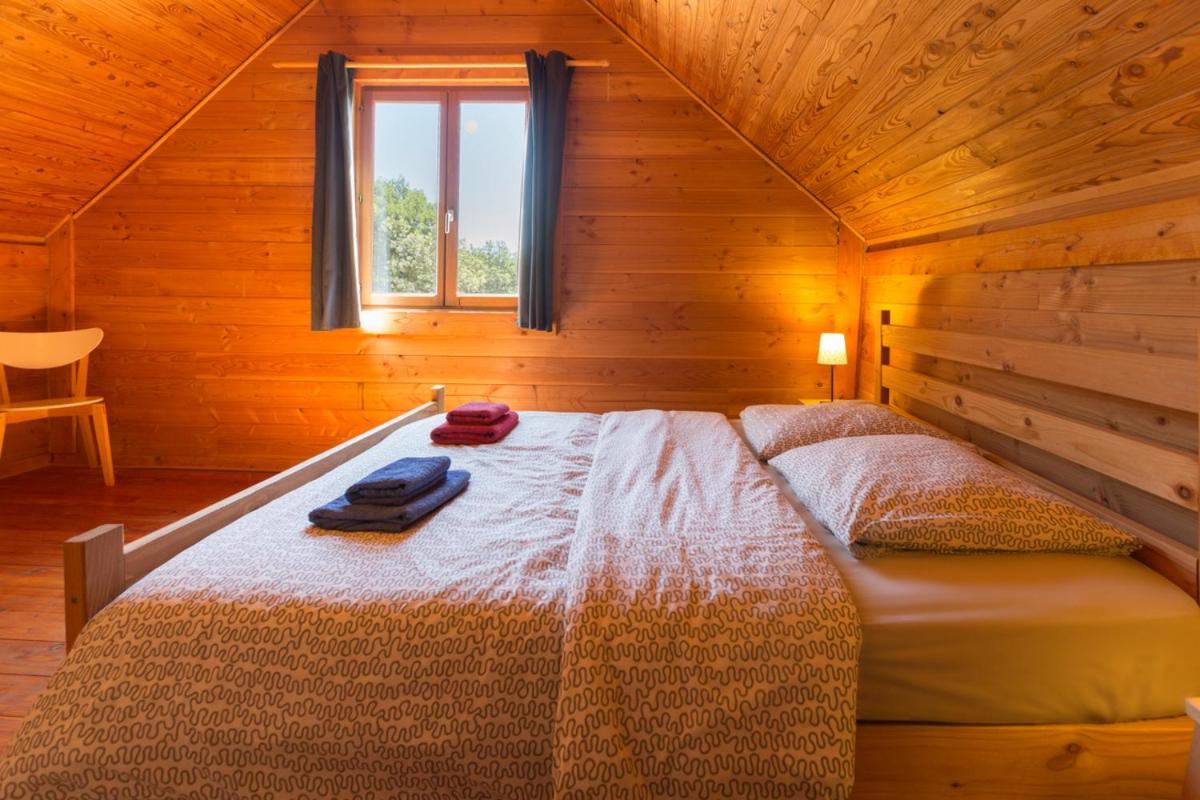 Le Bois De Faral Hotel Le Bastit Kültér fotó